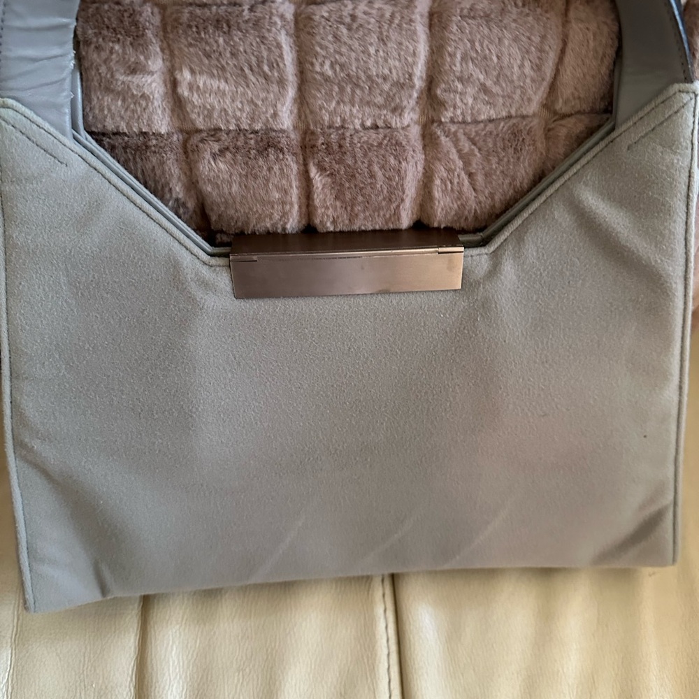 Ferragamo gray fabric purse - Picture 5 of 9